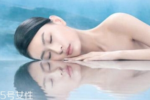 初春要換護膚品嗎？不用全部換