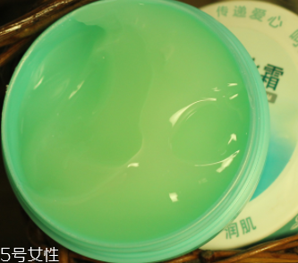 冬季臉部干燥如何補水？超便宜國貨補水神器