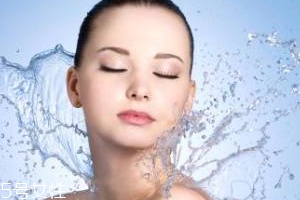 冬季臉部干燥如何補水？超便宜國貨補水神器