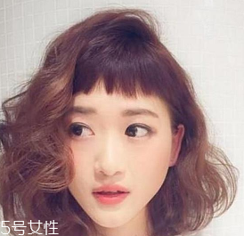 2018年女生發(fā)型趨勢 第2款超顯臉小 2018年女生發(fā)型趨勢 第2款超顯臉小