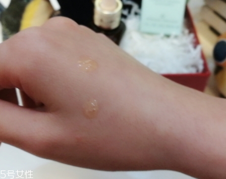 雅詩(shī)蘭黛適合痘痘肌嗎？