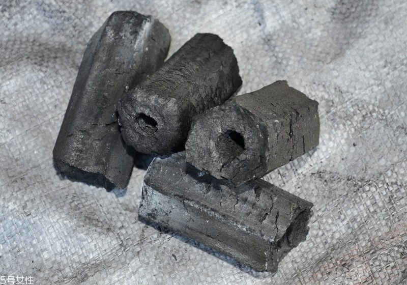 怎么用木炭生火 木炭生火技巧 怎么用木炭生火 木炭生火技巧