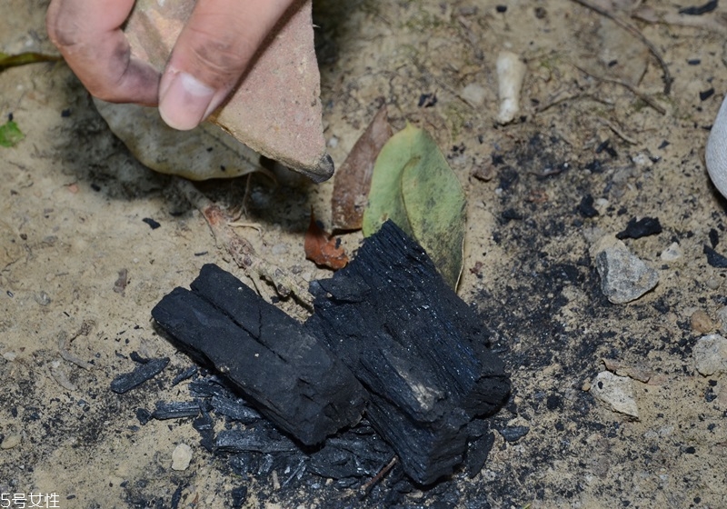 怎么用木炭生火 木炭生火技巧 怎么用木炭生火 木炭生火技巧