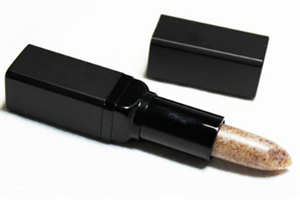 唇部磨砂膏有用嗎？有效淡化唇色