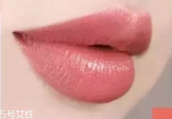 素顏適合什么顏色口紅？增添氣色又顯白