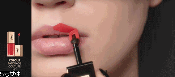 素顏適合什么顏色口紅？增添氣色又顯白