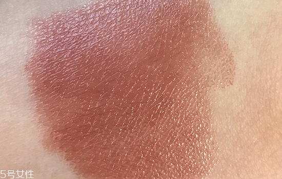 日常色口紅哪個牌子好？m字唇更好看