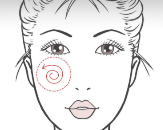 罐骨高怎么打腮紅？避開顴骨打淡色腮紅