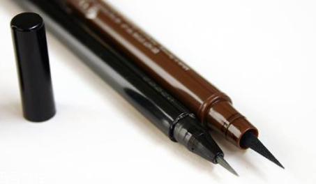 眉毛畫壞了怎么補救？12種拯救方法都在這里了