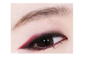 內(nèi)雙怎么畫眼影？使用啞光OR微珠光眼影