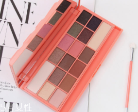 內(nèi)雙怎么畫眼影？使用啞光OR微珠光眼影