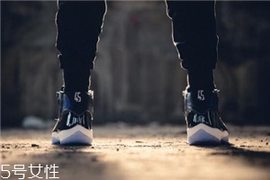 運動鞋和皮鞋的尺碼一樣嗎？皮鞋和運動鞋尺碼有差別