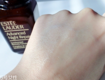 雅詩蘭黛精華和眼霜怎么用？其實是有先后順序的