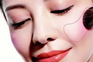 長臉型怎么打腮紅？視覺上縮短臉型