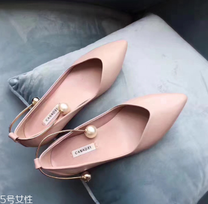 casadei是哪個(gè)國(guó)家的牌子？在最美的時(shí)光你需要一雙好鞋