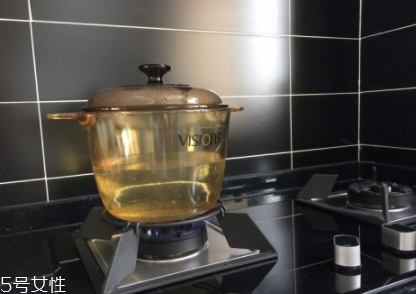 康寧鍋好用嗎？美食博主必備的一款廚具