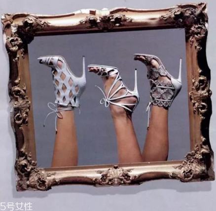 casadei鞋子多少錢？開啟你的奢華清單