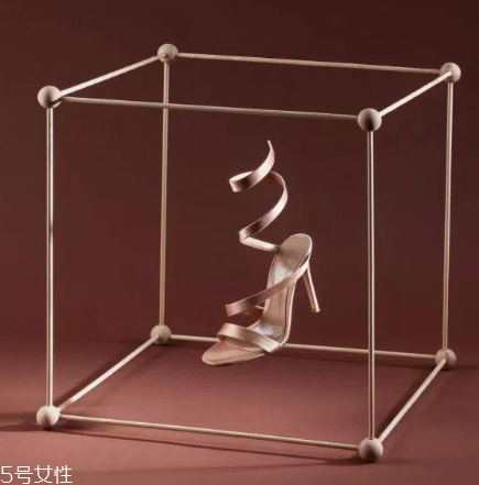 casadei鞋子多少錢？開啟你的奢華清單