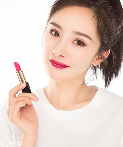 雅詩(shī)蘭黛口紅哪個(gè)系列好？?jī)A慕vs戀愛唇膏