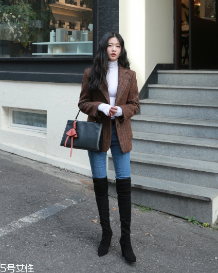 長靴怎么搭配顯高？輕松穿出大長腿