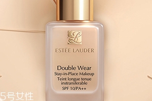 雅詩蘭黛粉底液和bb霜哪個好？