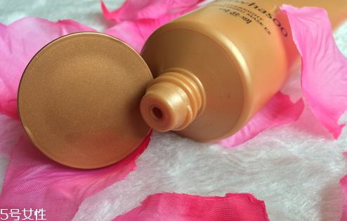 雪花秀凝脂玉和雨潤(rùn)睡眠面膜哪個(gè)好？改善皮膚暗黃