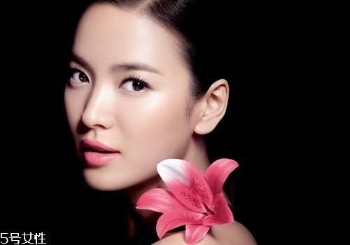 雪花秀凝脂玉和雨潤(rùn)睡眠面膜哪個(gè)好？改善皮膚暗黃