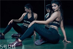 運(yùn)動(dòng)鞋鞋底磨損怎么補(bǔ)？不同磨損程度修補(bǔ)方法不同