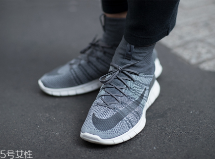 運(yùn)動鞋鞋底響怎么辦？可能是進(jìn)水了