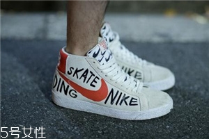 運(yùn)動鞋鞋底響怎么辦？可能是進(jìn)水了