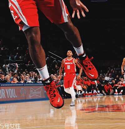 運動鞋鞋舌跑偏怎么辦？運動鞋舌頭老歪這樣解決