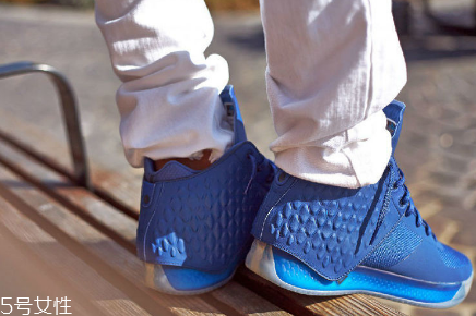 運(yùn)動(dòng)鞋有味道怎么去除？運(yùn)動(dòng)鞋去味小妙招