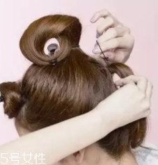 馬尾怎么扎顯臉??？馬尾位置越高越精神