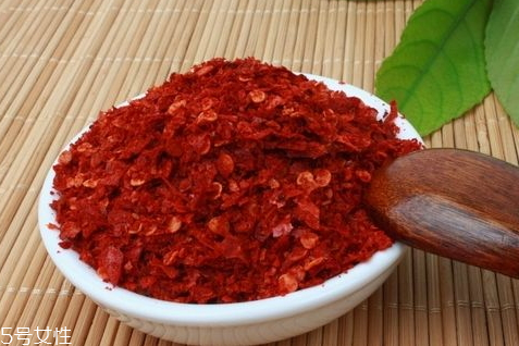 辣椒面長(zhǎng)蟲(chóng)還能吃嗎 變質(zhì)不要食用