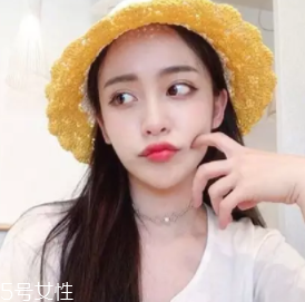 什么女孩適合不留劉海？圓臉妹子掀起劉海更適合你