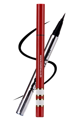 眼線畫歪了怎么辦？干脆暈成煙熏妝