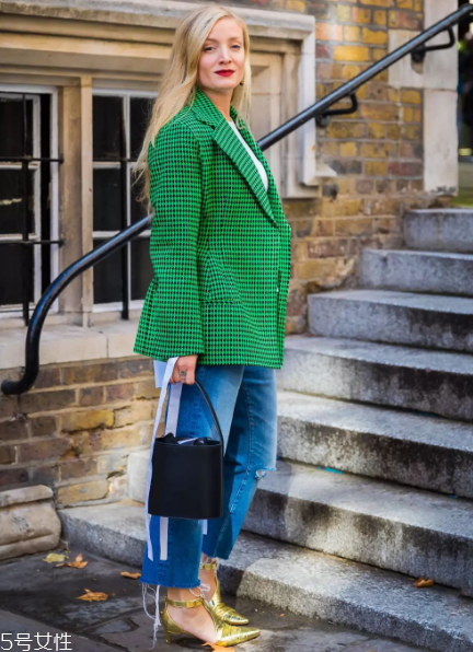 什么款式的包包最百搭？這三款十年不過時