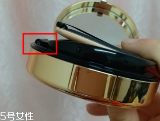 怎么判斷YSL圣羅蘭氣墊真假？從4個(gè)小細(xì)節(jié)一看便知