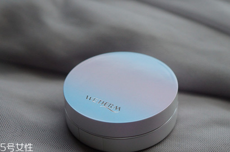 溫碧泉?dú)鈮|cc霜多少錢(qián)？輕薄自然的好妝感