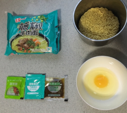 藤嬌牛肉面和藤椒牛肉面哪個好吃？統(tǒng)一和康師傅的對決