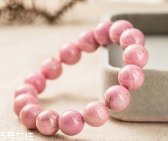 2018情人節(jié)怎么快速脫單？脫單法則之桃花手鏈