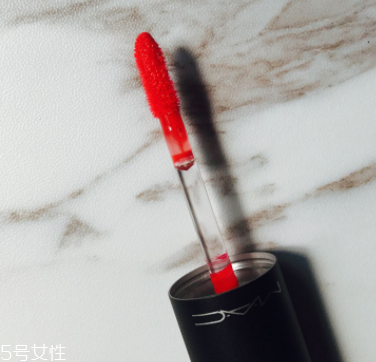 2018今年MAC和紀(jì)梵希口紅哪個(gè)值得買？紀(jì)梵希低調(diào)奢華