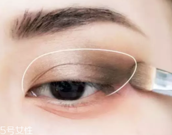 過年涂什么口紅？這些唇色讓親屬夸你好看