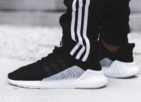 運(yùn)動(dòng)鞋為什么洗后很臭？運(yùn)動(dòng)鞋洗完還臭的原因