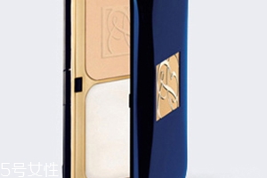 雅詩蘭黛粉餅哪款好？補妝定妝的神器