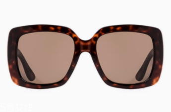 墨鏡顏色怎么選？暗紫色透明墨鏡更受青睞