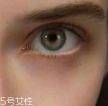 黑眼圈用什么眼霜好？多效護理型眼霜是首選