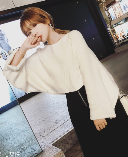 毛衣搭配什么裙子好看？?jī)?yōu)雅迷人過新年