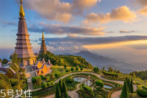 泰國最值得買護膚化妝品推薦 泰國彩妝購物必買清單 泰國最值得買護膚化妝品推薦 泰國彩妝購物必買清單