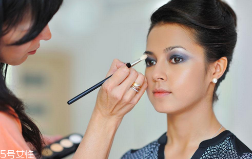 國(guó)產(chǎn)化妝品哪個(gè)牌子好？性價(jià)比和口碑都很好的化妝品